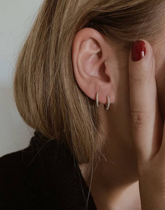 juwelen goud ZVH61753 Madewell Kinn Diamond Pave Huggie-oorringen vrouwen